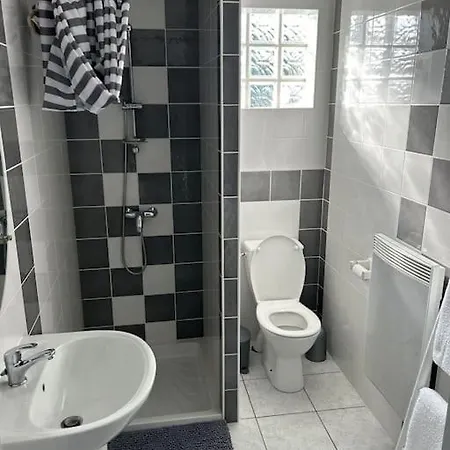 Apartament Hebergement Studio *